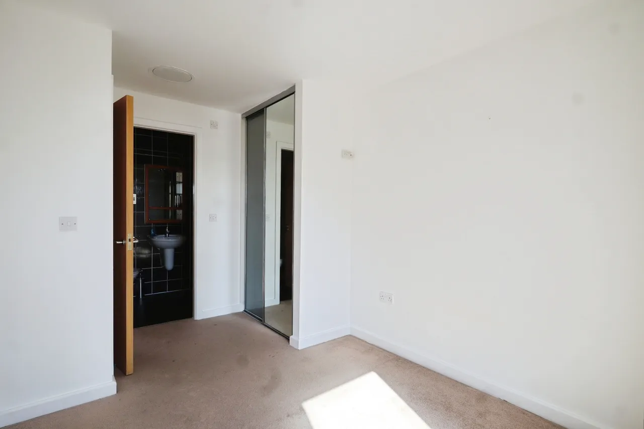 Bowman Lane, Leeds, LS10, photo 10