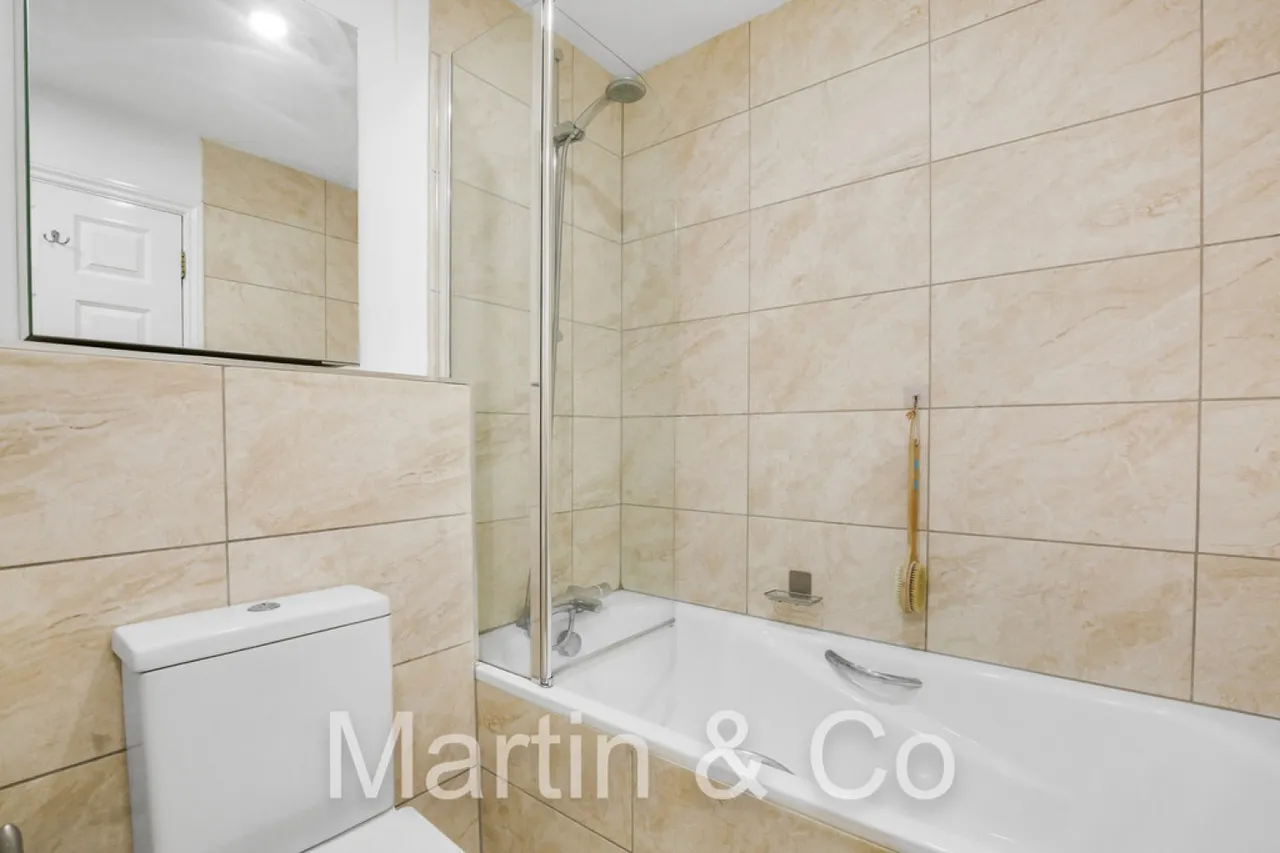Sycamore Close, South Croydon, photo 10