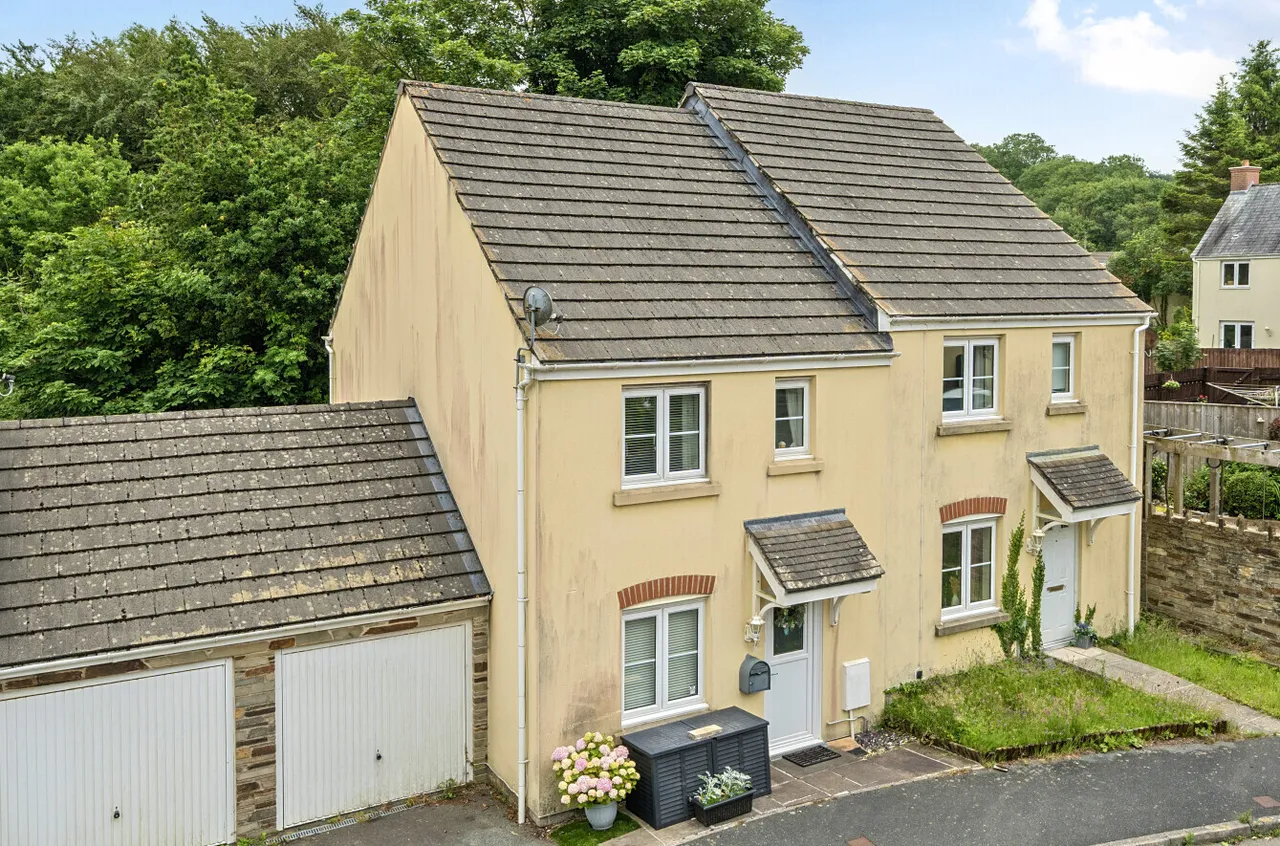 3 bed property for sale — Lady Beam Court, Kelly Bray, Callington, Cornwall, PL17