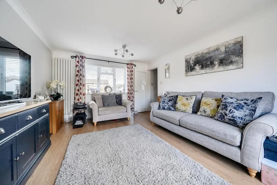 Thorney Leys, Witney, OX28, photo 3