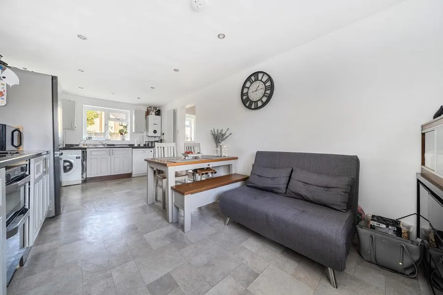 Thorney Leys, Witney, OX28, photo 8