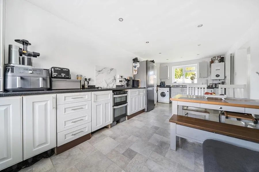 Thorney Leys, Witney, OX28, photo 9