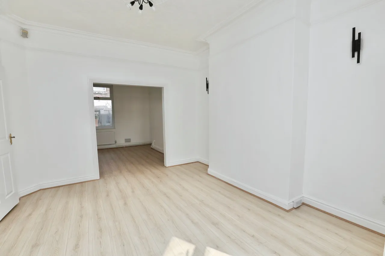 Woodhall Road, Liverpool, L13, photo 6