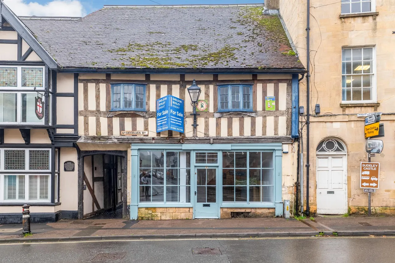 High Street, Winchcombe, photo 8