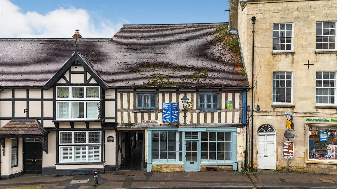 2 bed commercial development for sale — High Street, Winchcombe