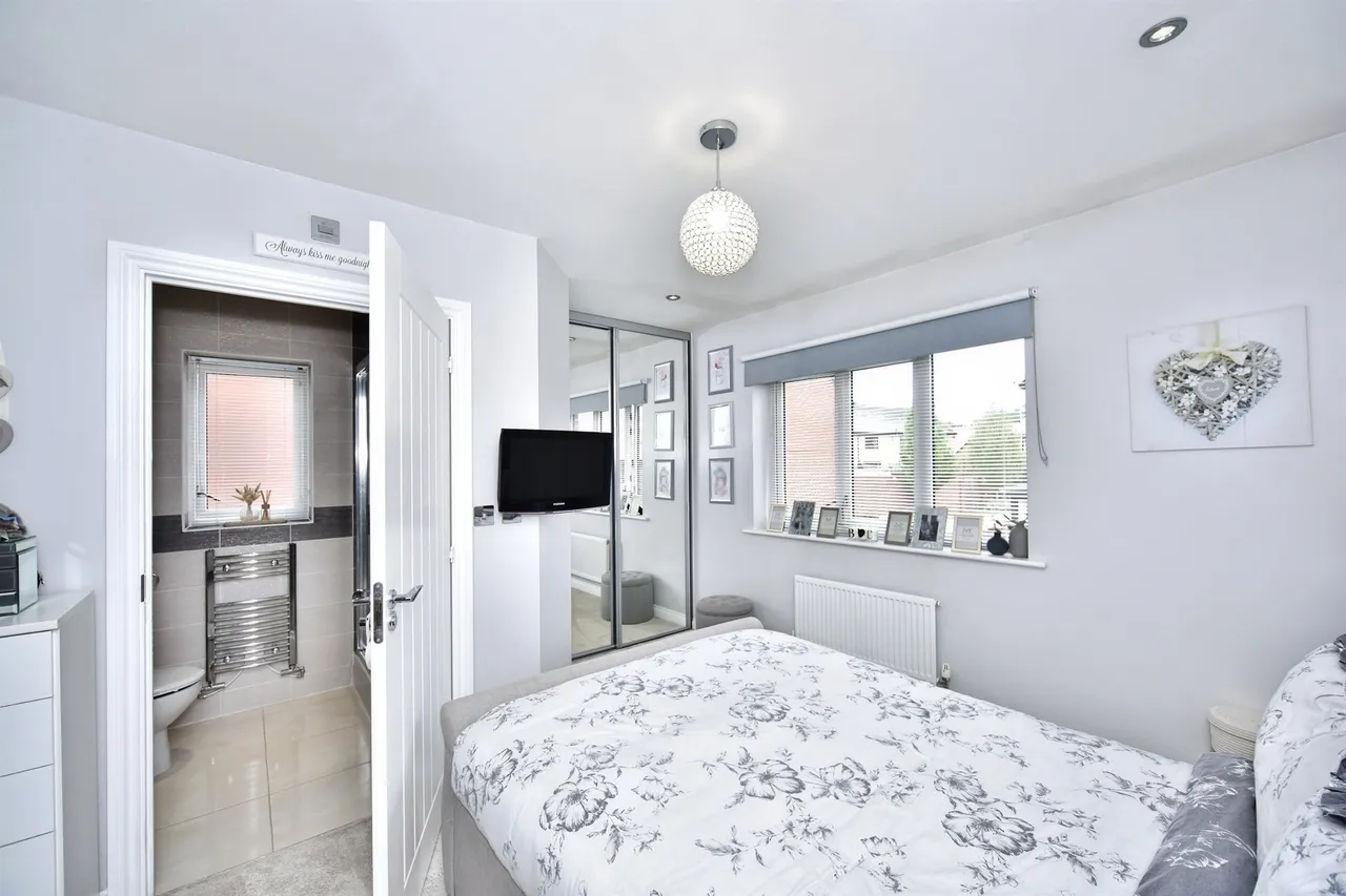 Millner Drive, Leybourne, ME19, photo 13