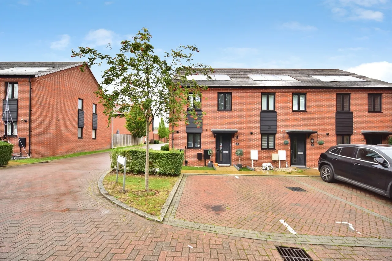 Millner Drive, Leybourne, ME19, photo 16
