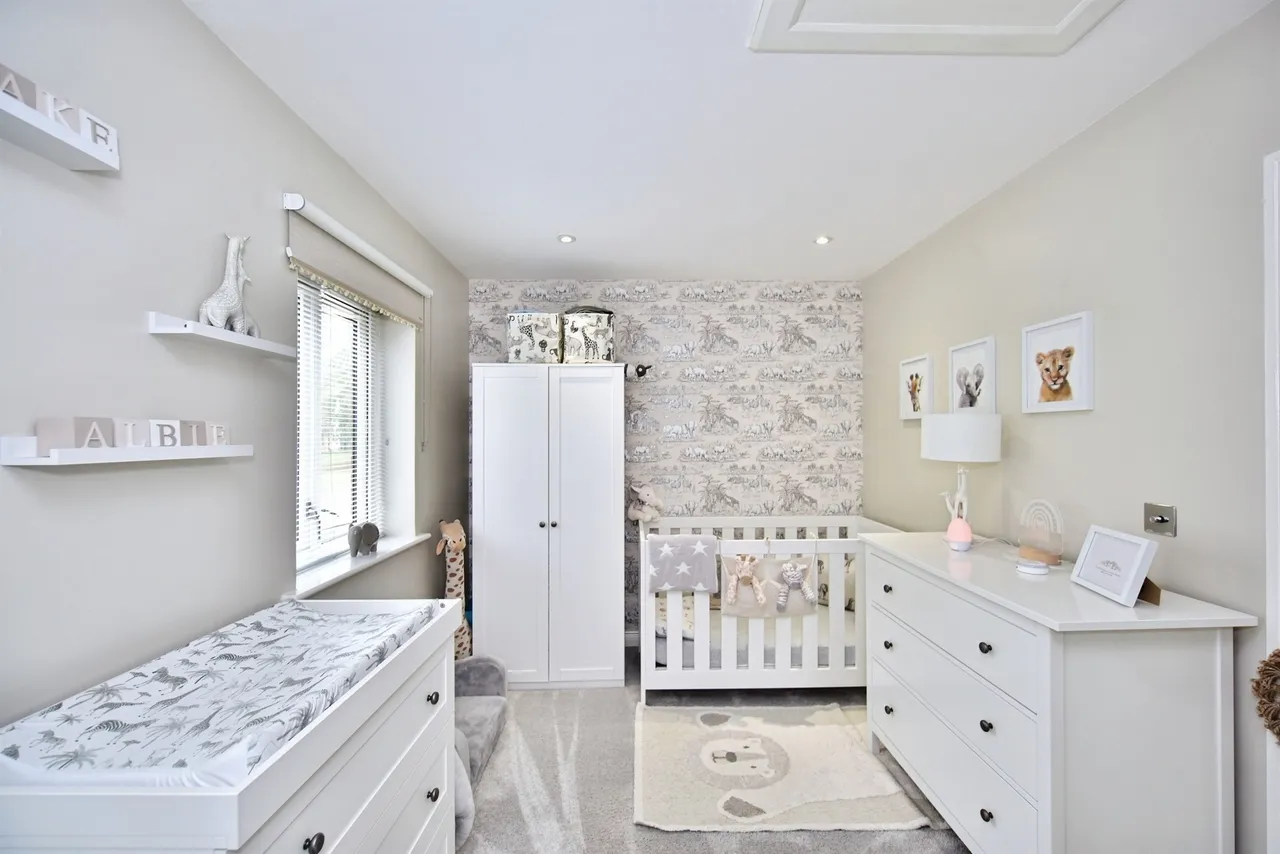 Millner Drive, Leybourne, ME19, photo 10