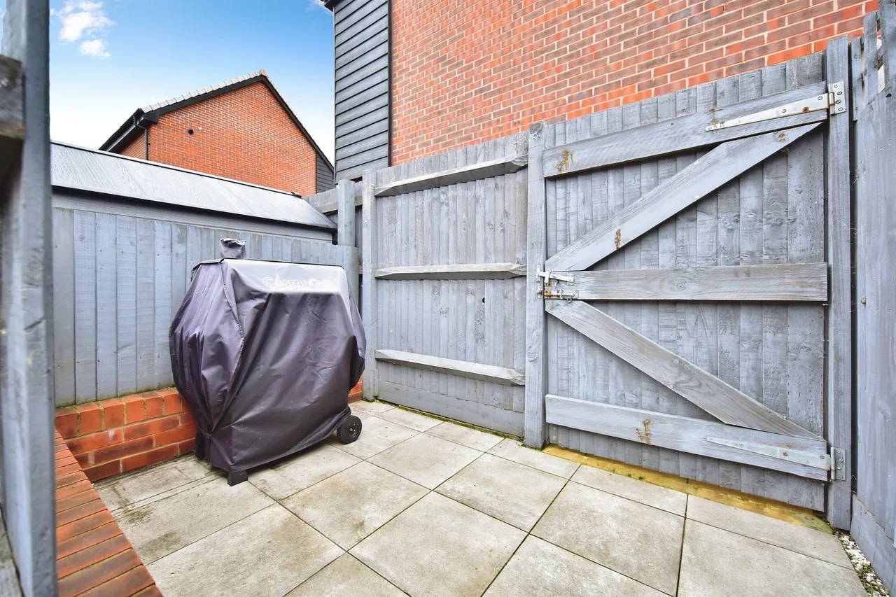 Millner Drive, Leybourne, ME19, photo 17