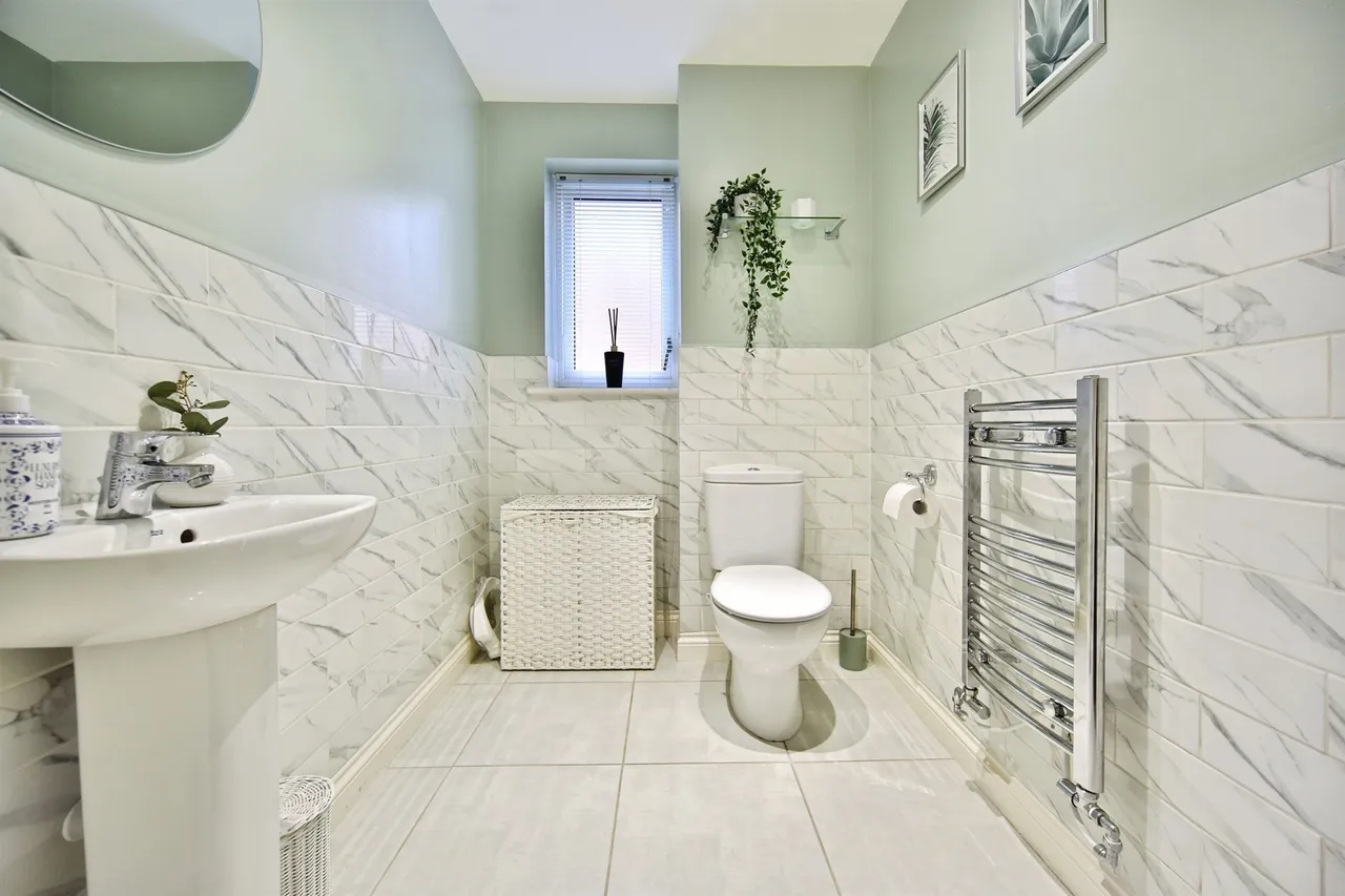 Millner Drive, Leybourne, ME19, photo 7