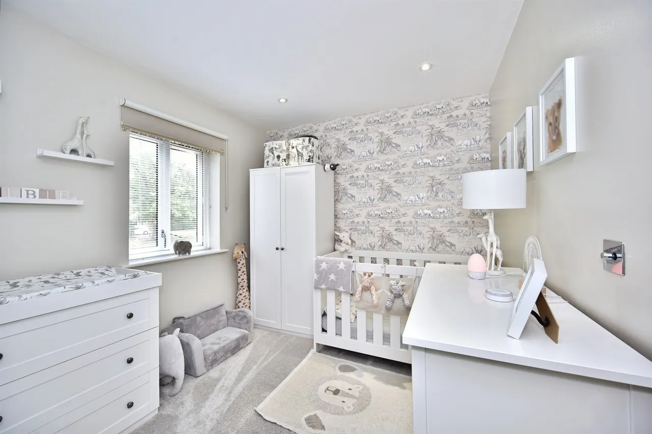 Millner Drive, Leybourne, ME19, photo 9