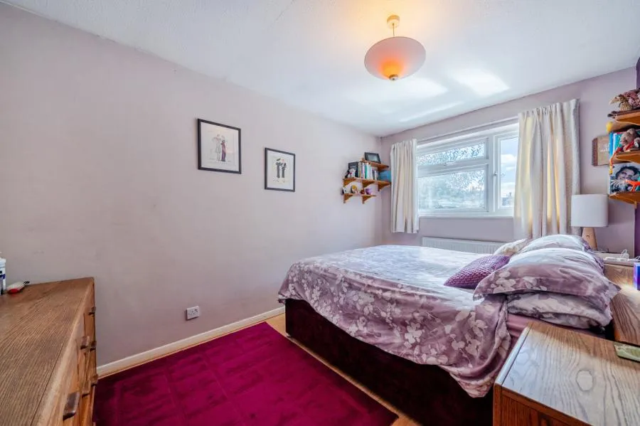 Benner Lane, West End, GU24, photo 12