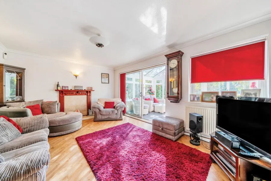 Benner Lane, West End, GU24, photo 7