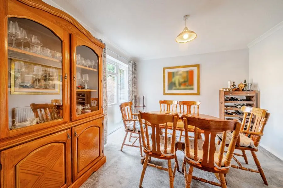 Benner Lane, West End, GU24, photo 8