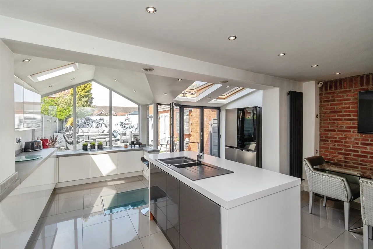 Siddons Road, Bilston, photo 3