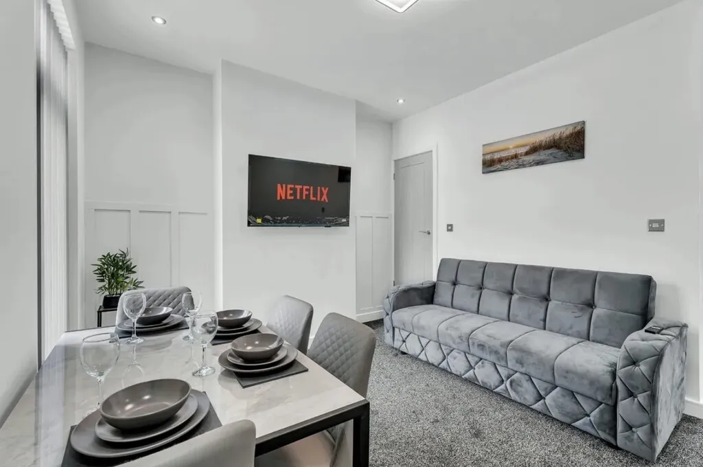 Renovated Recently, Earlsdon Area, photo 5