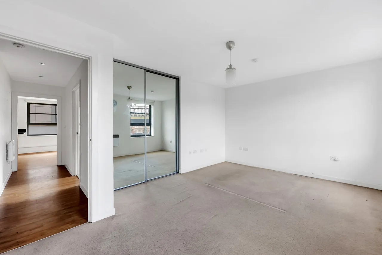 Flat 1, 590 Commercial Road, London, E14 7JR, photo 11
