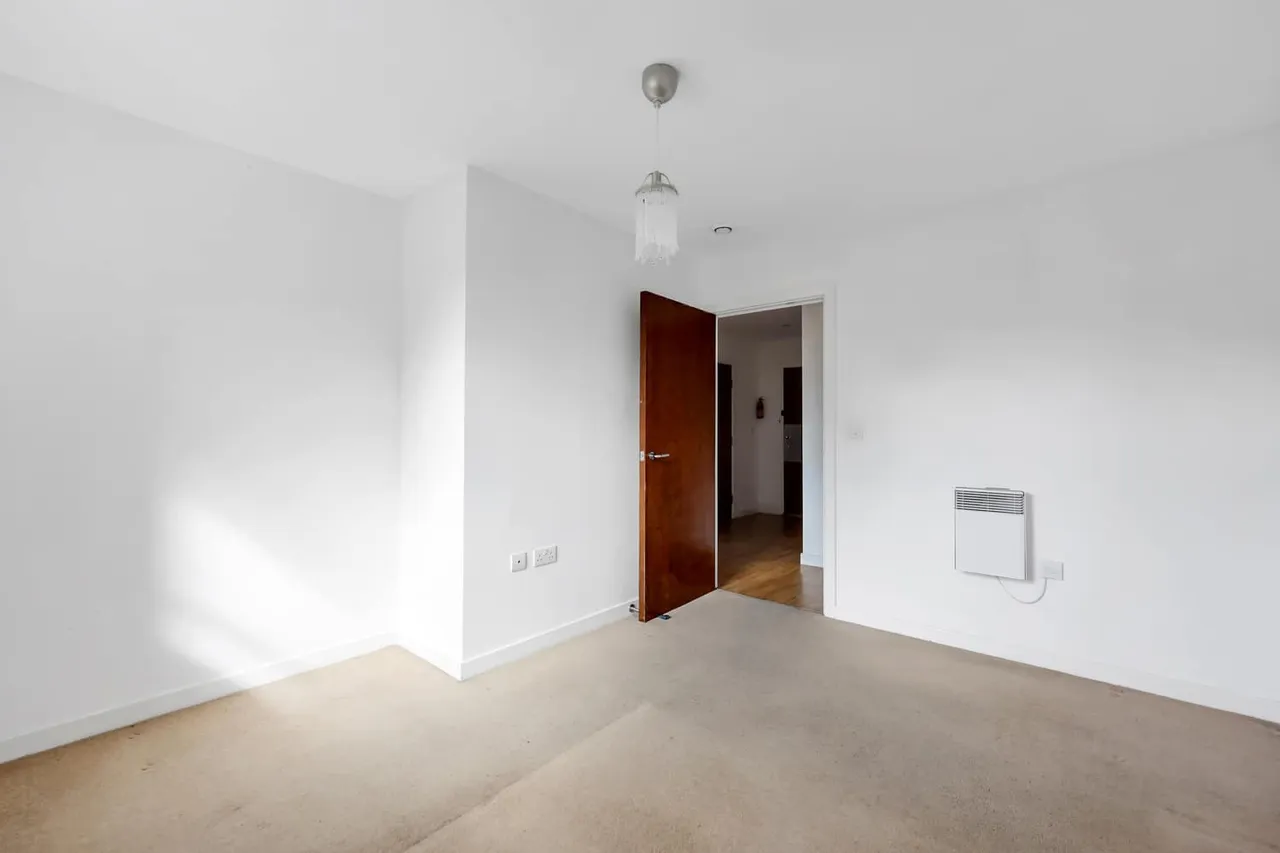 Flat 1, 590 Commercial Road, London, E14 7JR, photo 8