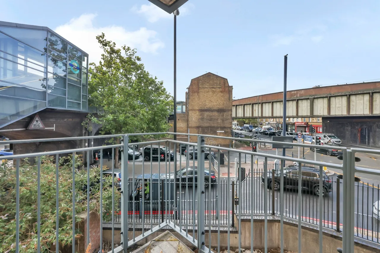 Flat 1, 590 Commercial Road, London, E14 7JR, photo 15
