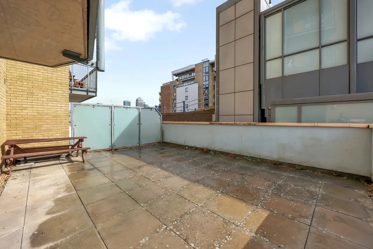 Flat 1, 590 Commercial Road, London, E14 7JR, photo 17
