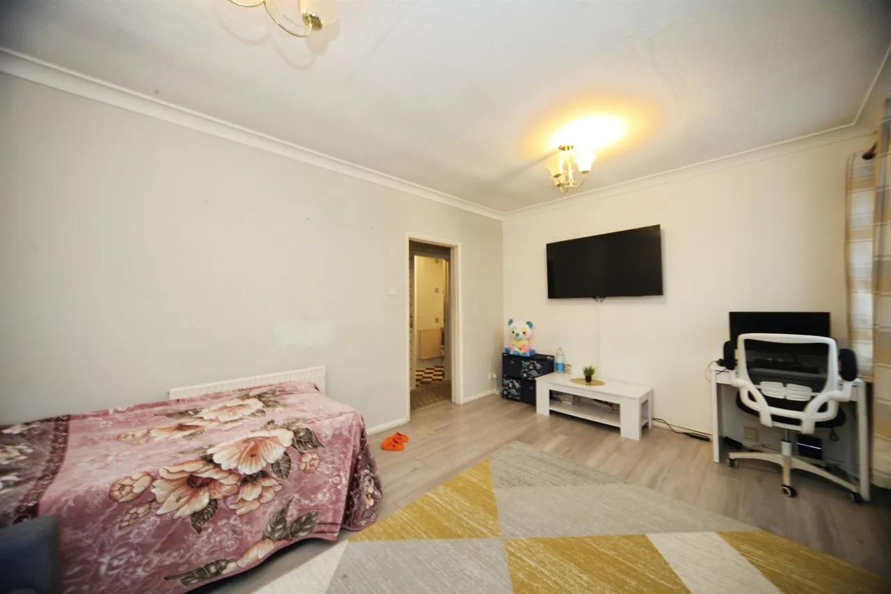 Anstee Road, Luton, LU4, photo 5
