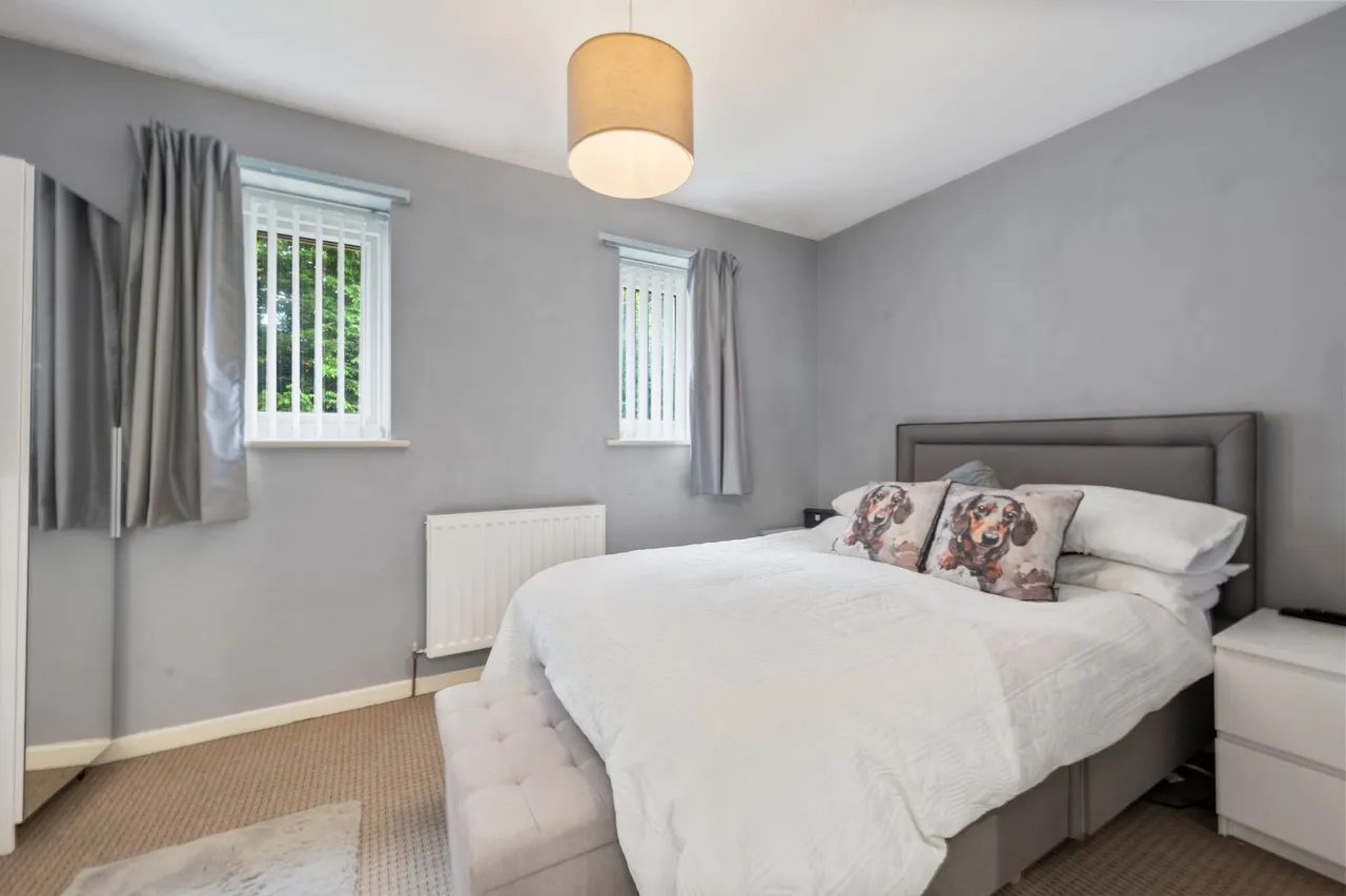Arnot Close, St. Helens, WA10, photo 13