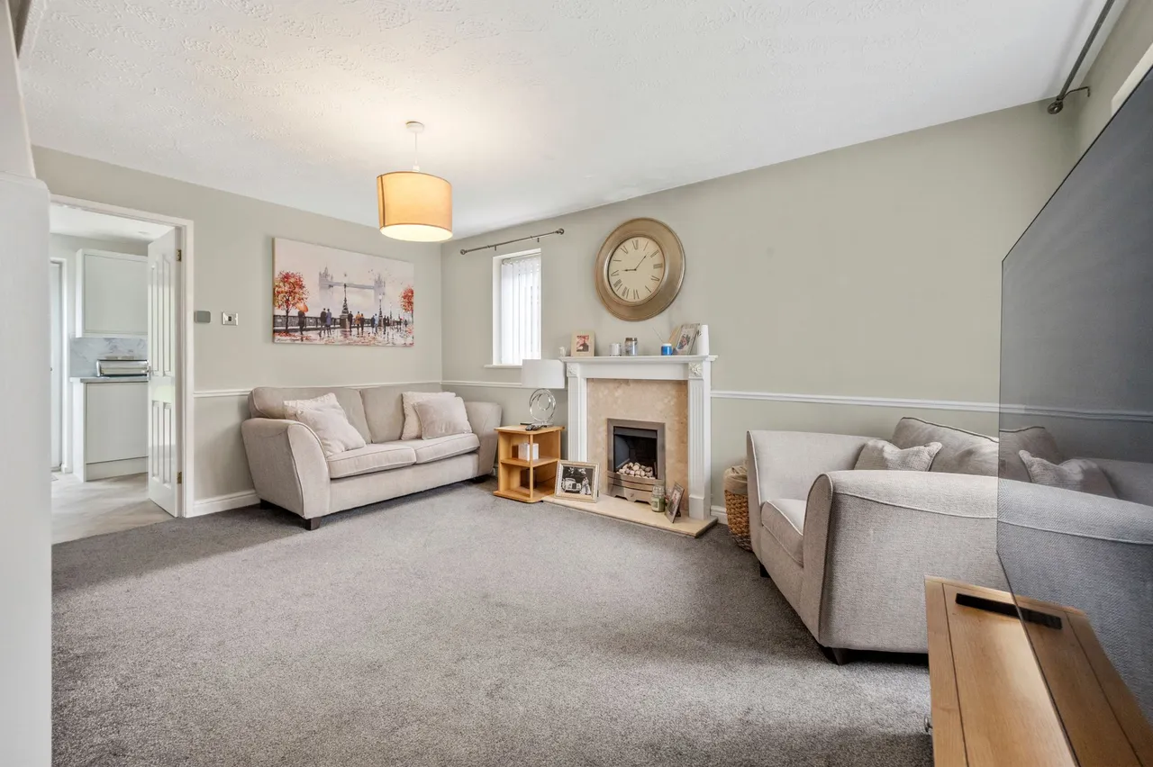 Arnot Close, St. Helens, WA10, photo 7