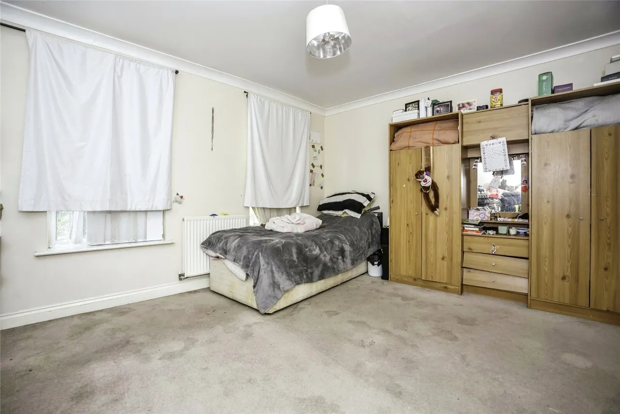 Ulverston, Purfleet-on-Thames, Essex, RM19, photo 10