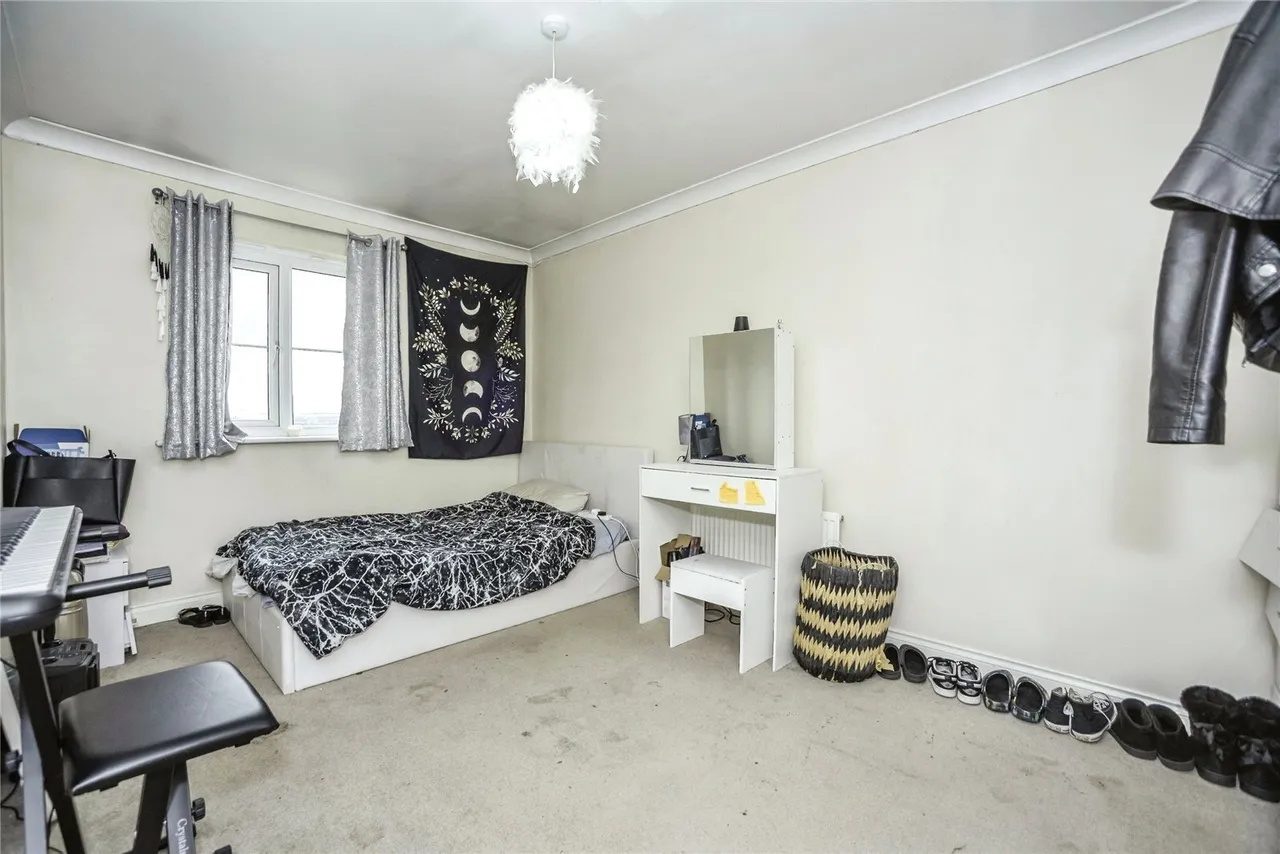 Ulverston, Purfleet-on-Thames, Essex, RM19, photo 11