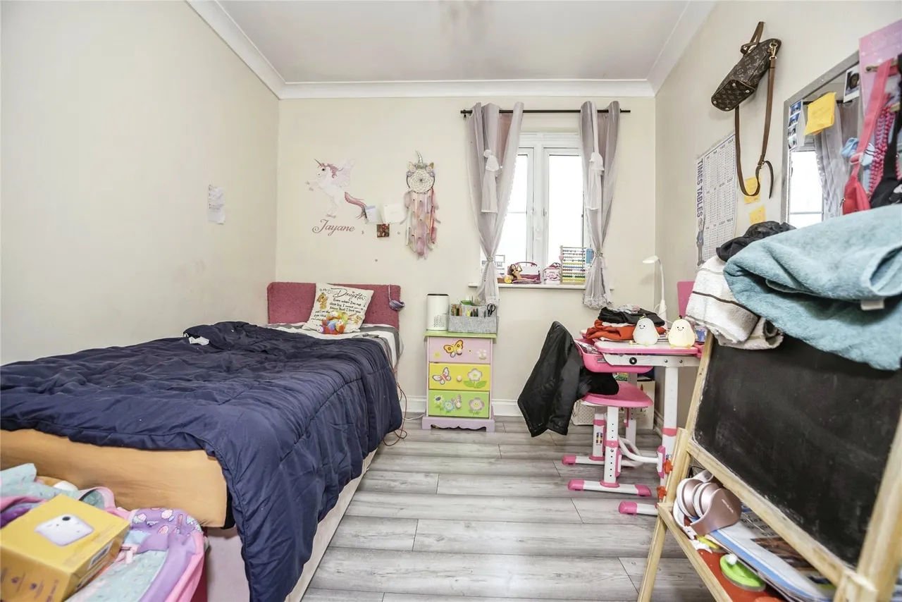 Ulverston, Purfleet-on-Thames, Essex, RM19, photo 12