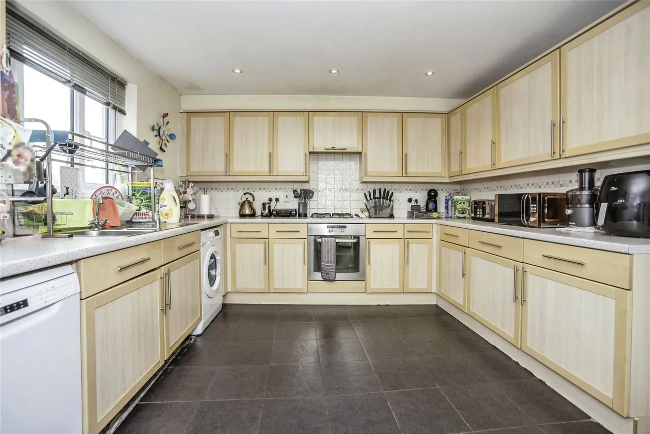 Ulverston, Purfleet-on-Thames, Essex, RM19, photo 4