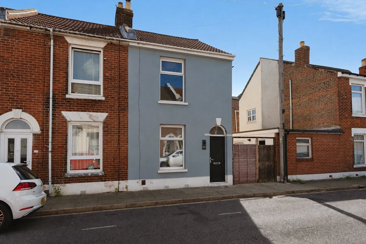 2 bed house for sale, Adames Road, Portsmouth, PO1
