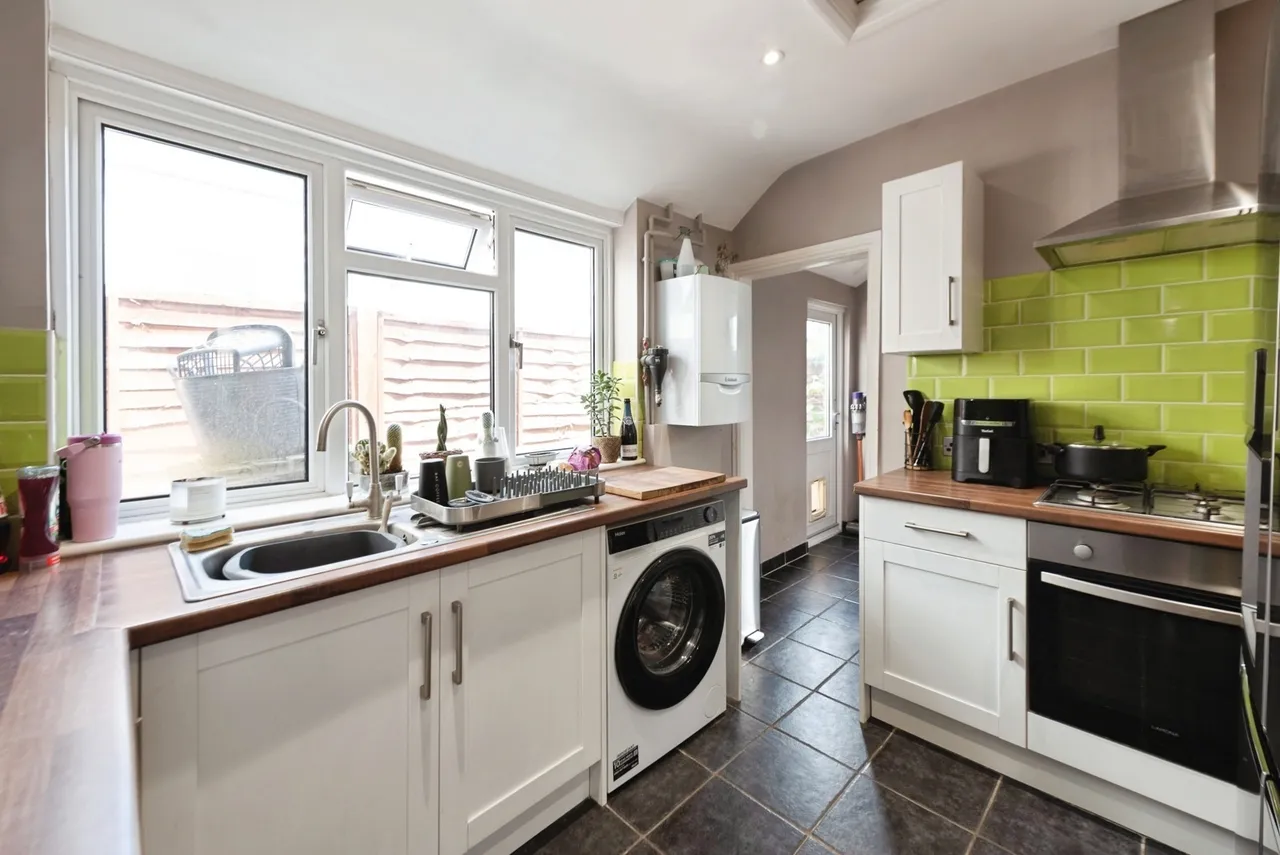 Adames Road, Portsmouth, PO1, photo 8