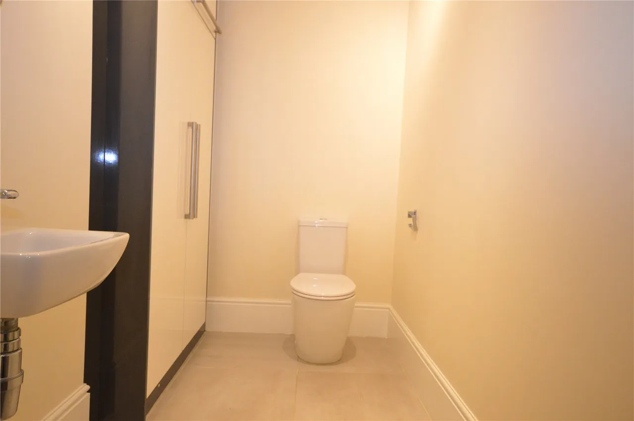 Heath Road, Liverpool, L19, photo 27