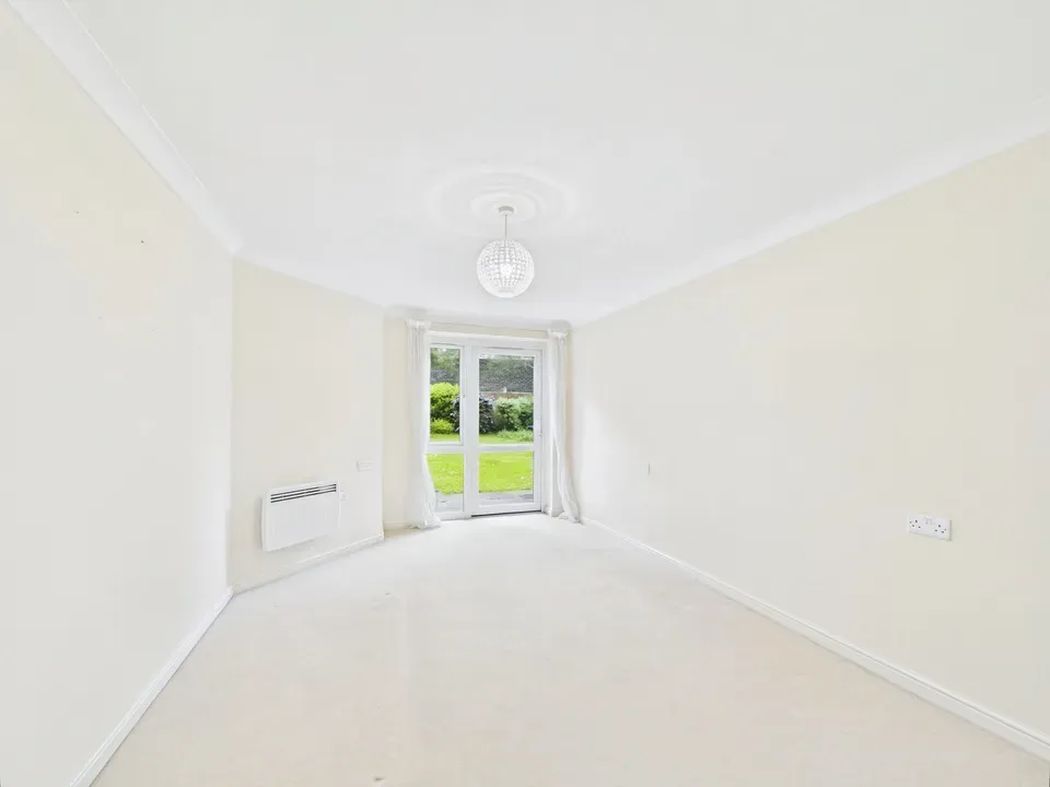 Kings Road, Horsham, photo 8