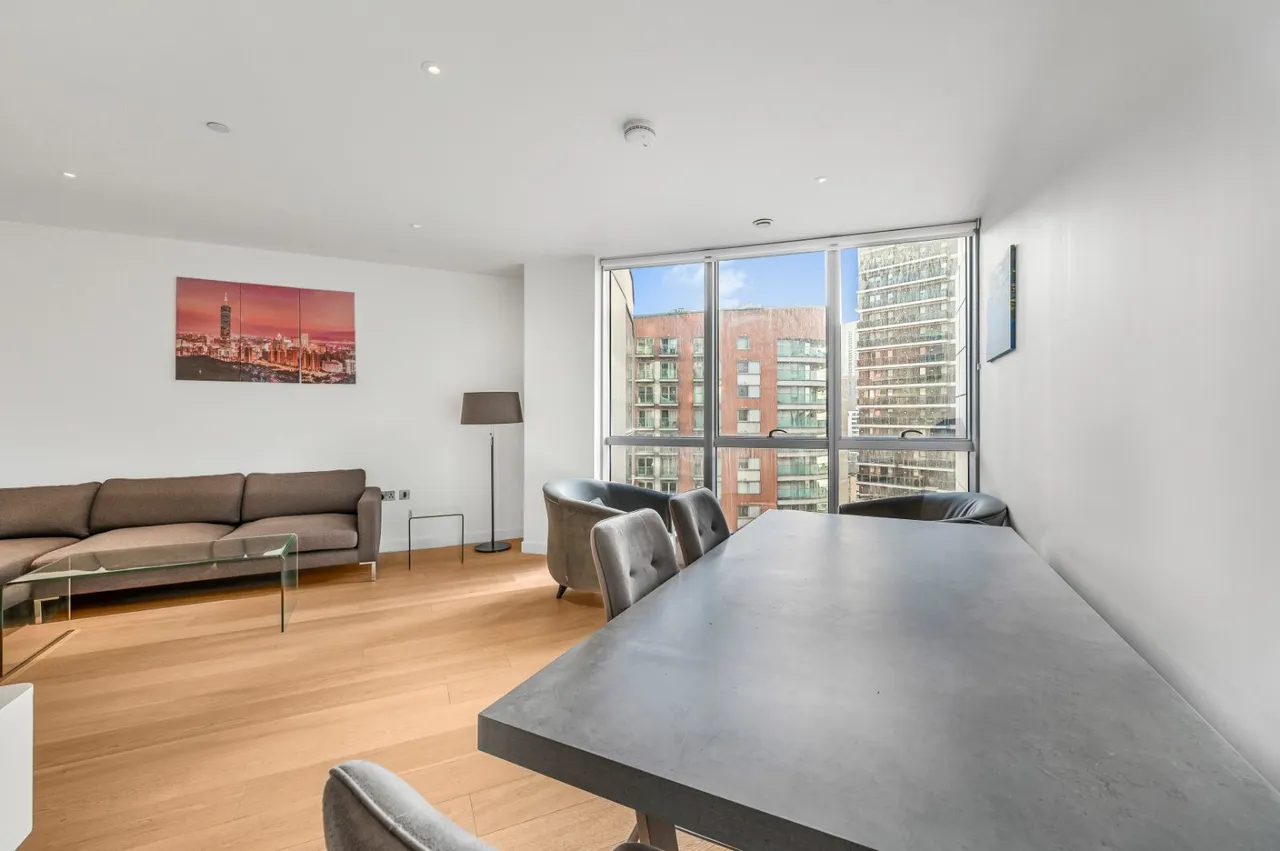Biscayne Avenue, London, E14, photo 14