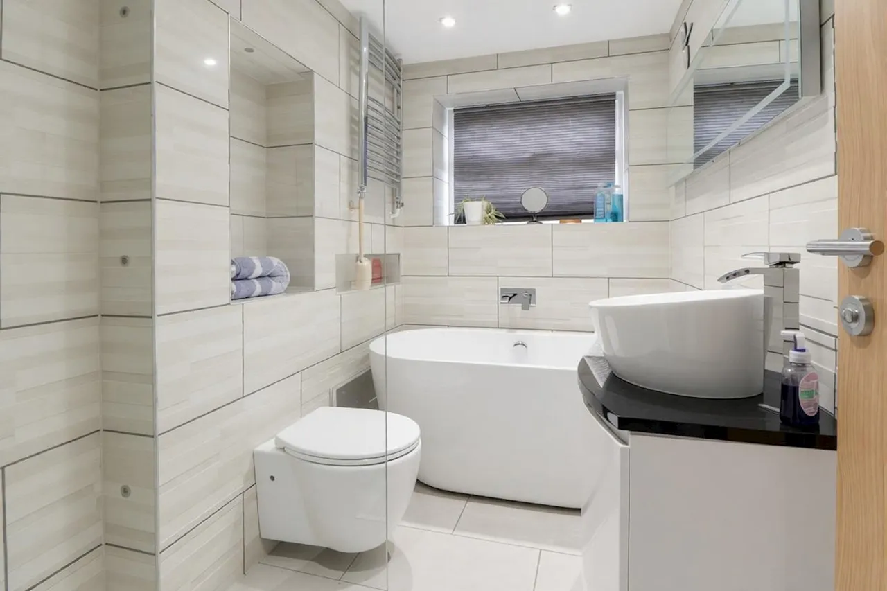Frensham Way, B17, photo 10