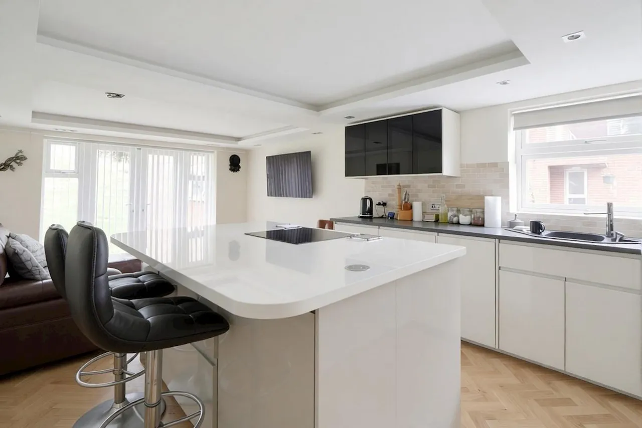 2 bed flat to rent, Frensham Way, B17