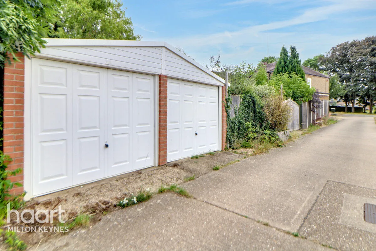 Newport Road, New Bradwell, MK13, photo 14
