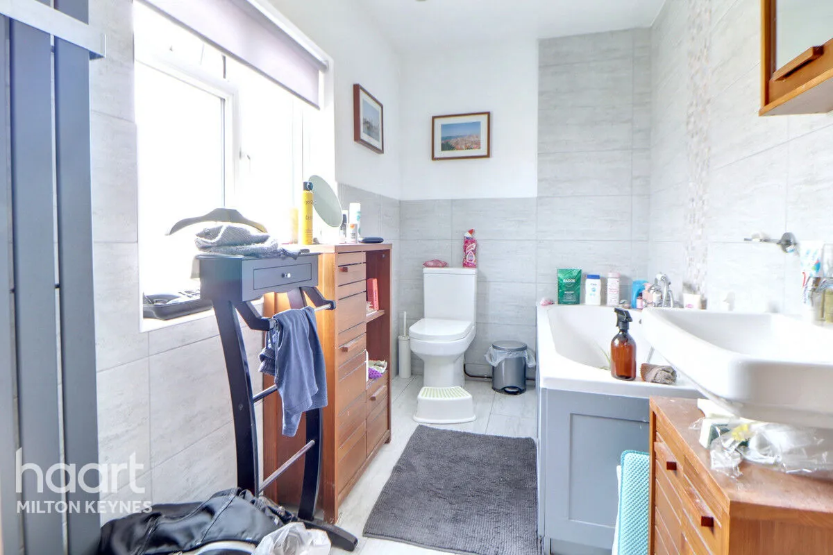 Newport Road, New Bradwell, MK13, photo 6