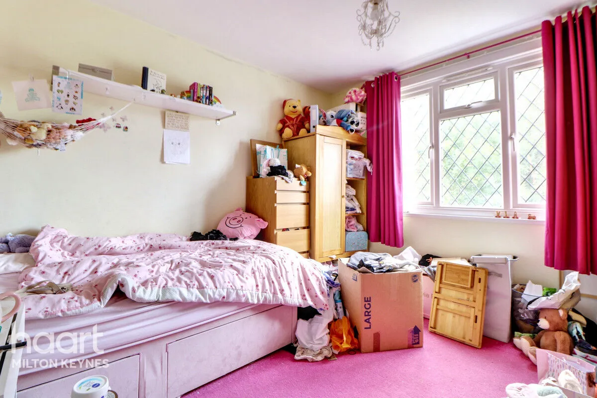 Newport Road, New Bradwell, MK13, photo 9