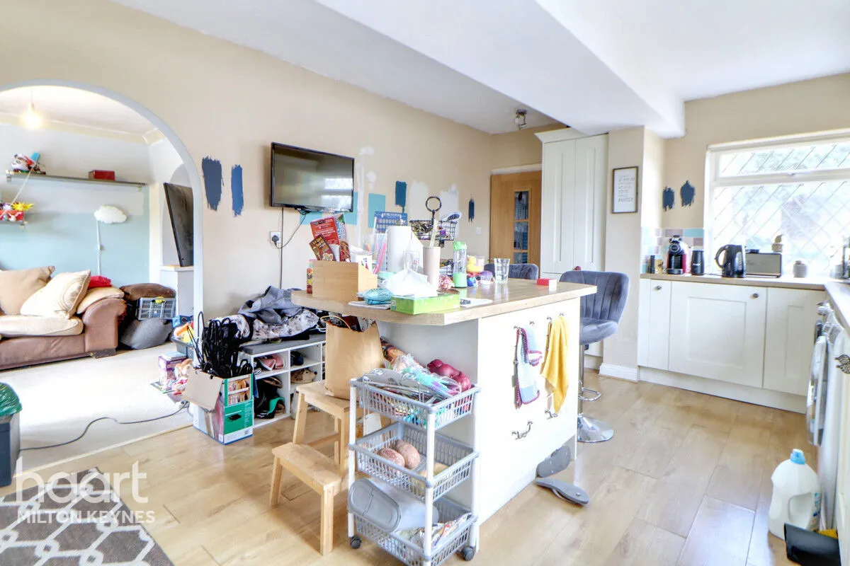 Newport Road, New Bradwell, MK13, photo 4