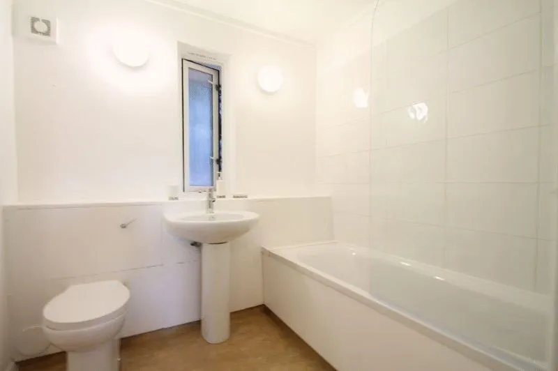 Canal Grove, London SE15 1LB, photo 5