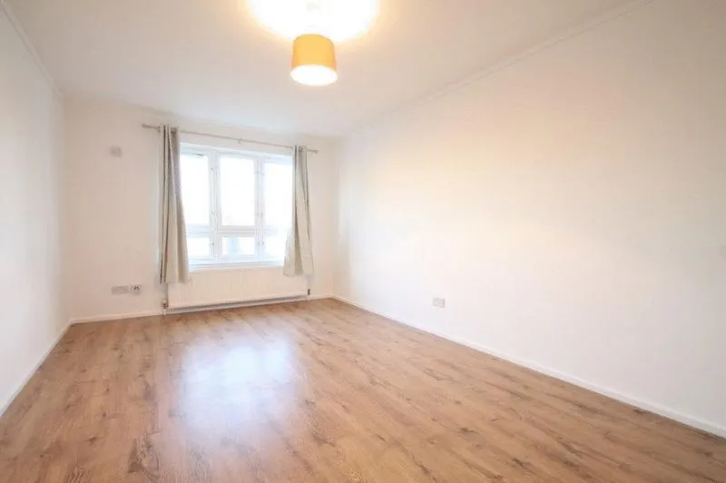 1 bed flat to rent — Canal Grove, London SE15 1LB