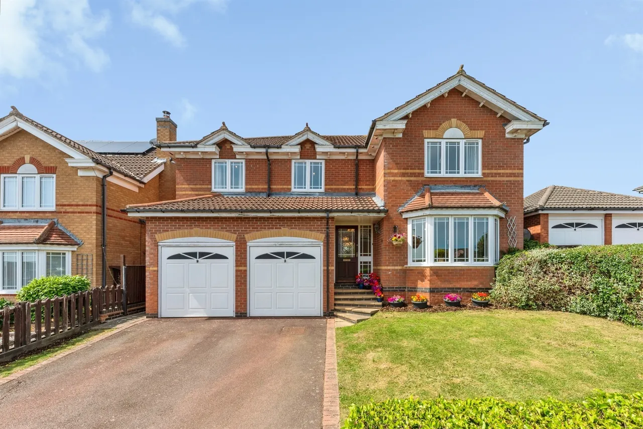 5 bed house for sale — Grampian Way, Gonerby Hill Foot, Grantham