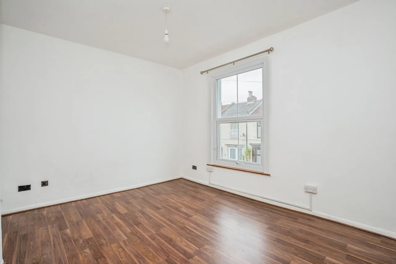 Agincourt Road, Portsmouth, PO2, photo 11