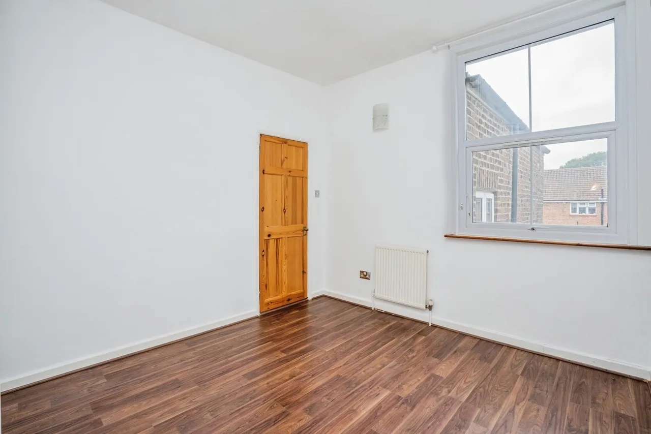 Agincourt Road, Portsmouth, PO2, photo 14