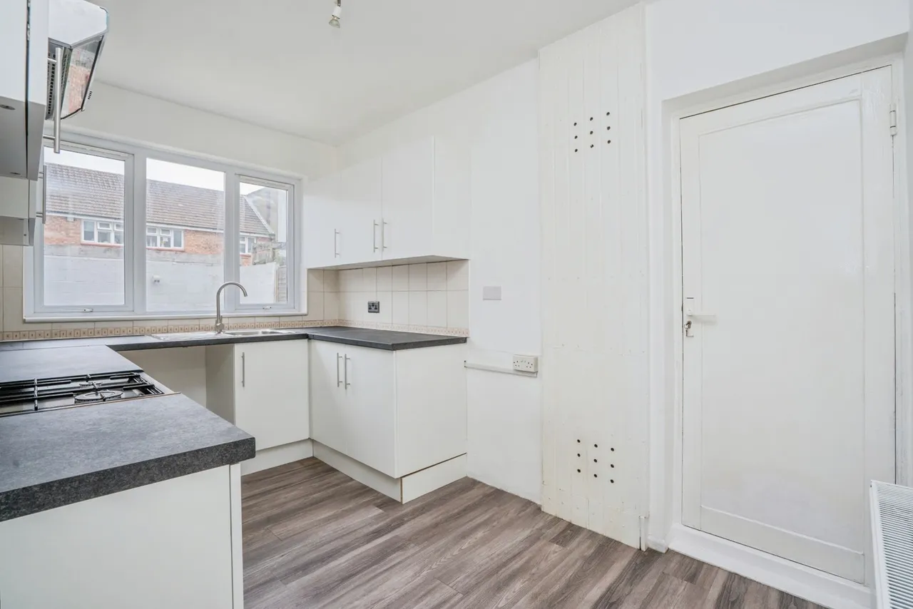 Agincourt Road, Portsmouth, PO2, photo 7