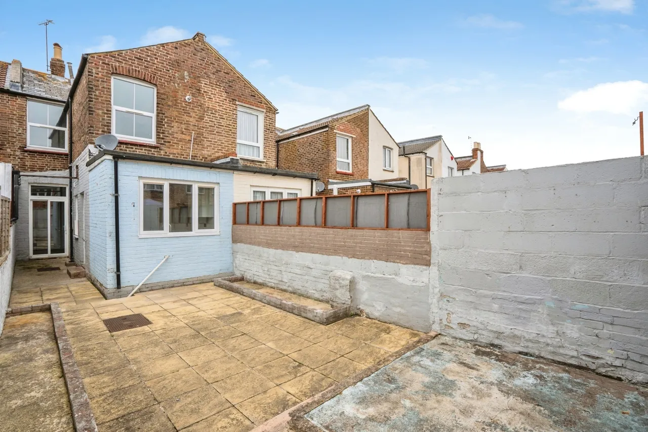 Agincourt Road, Portsmouth, PO2, photo 8
