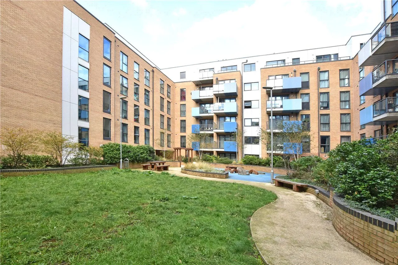 Larkwood Avenue, Greenwich, SE10, photo 7
